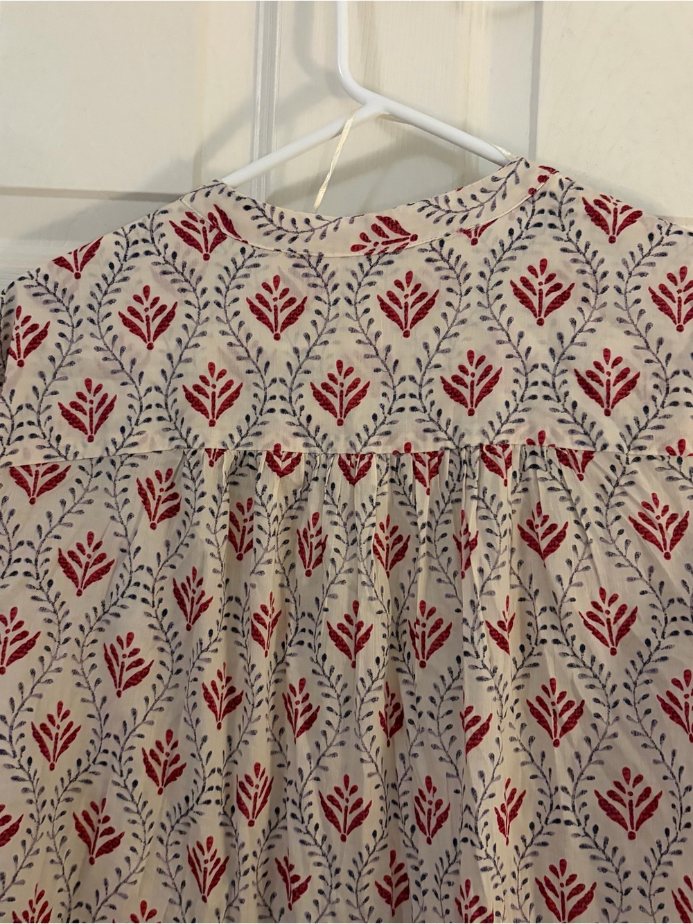 Zara Midi Floral Print V-Neck Dress in Cream and Red - Lightweight - NWT - SZ L - Picture 5 of 11